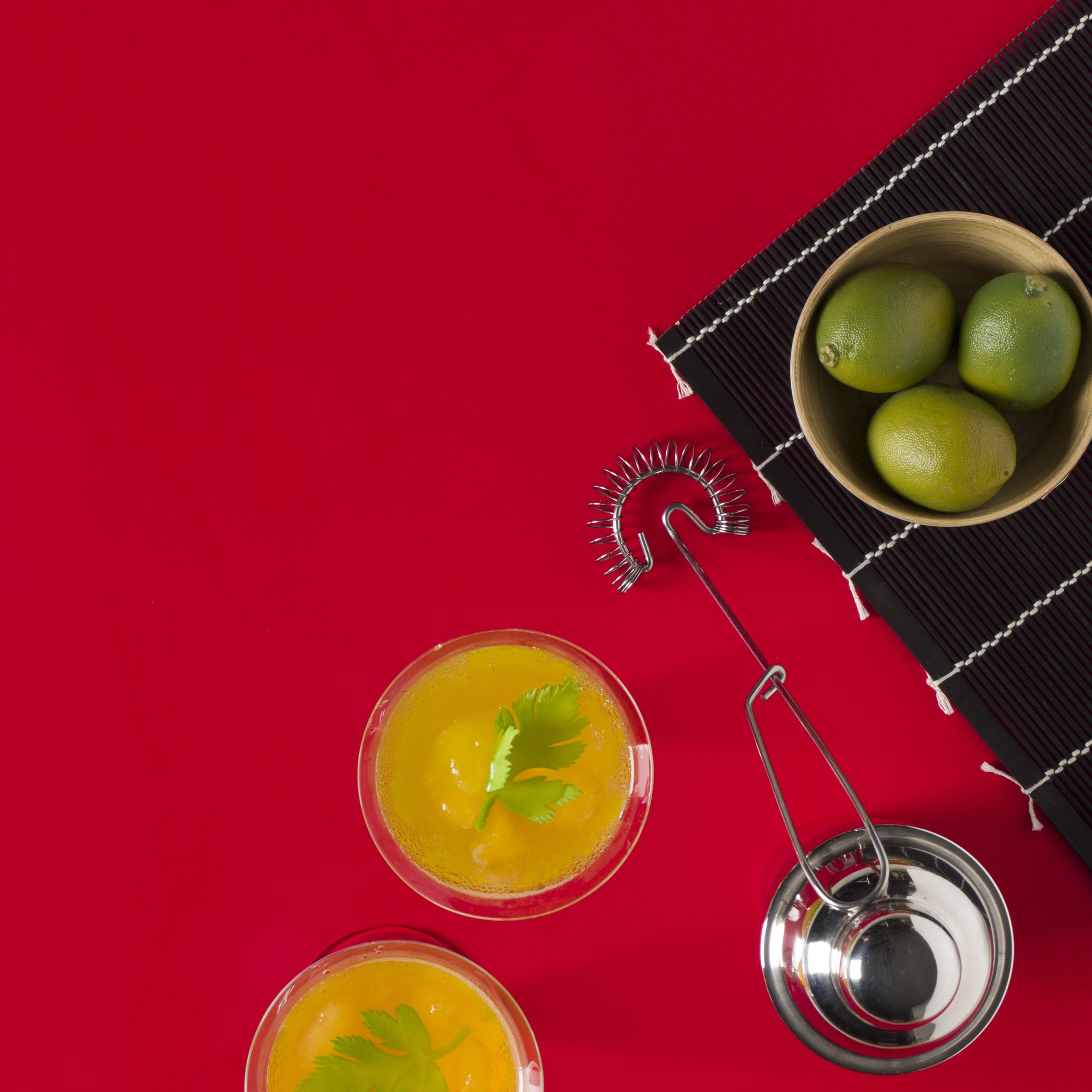 COLORS + Series Happy Red: Planchas de Solid Surface Krion® 